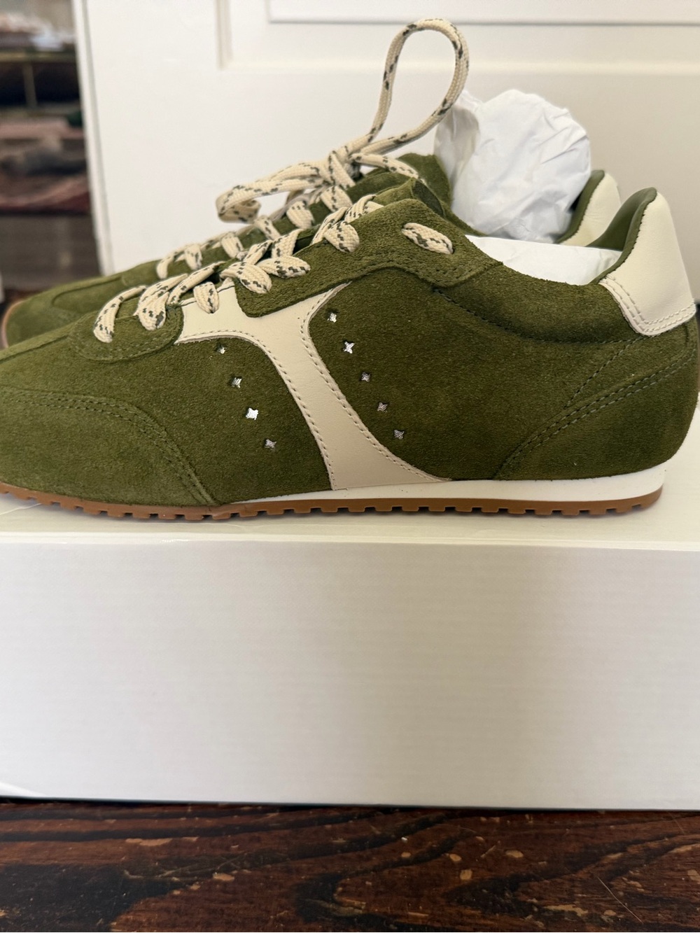 Larroude Stella sneakers - Picture 2 of 2